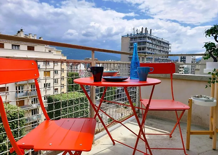 Appartement Champon - Lumineux 2 Avec Garage Prive - Tram A 1 Min *